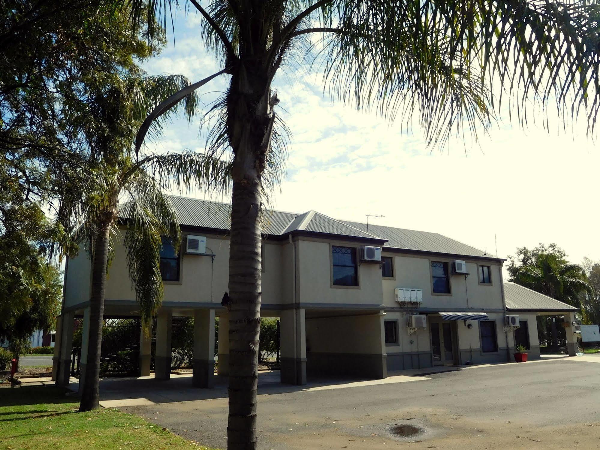 Motel And Narrabri