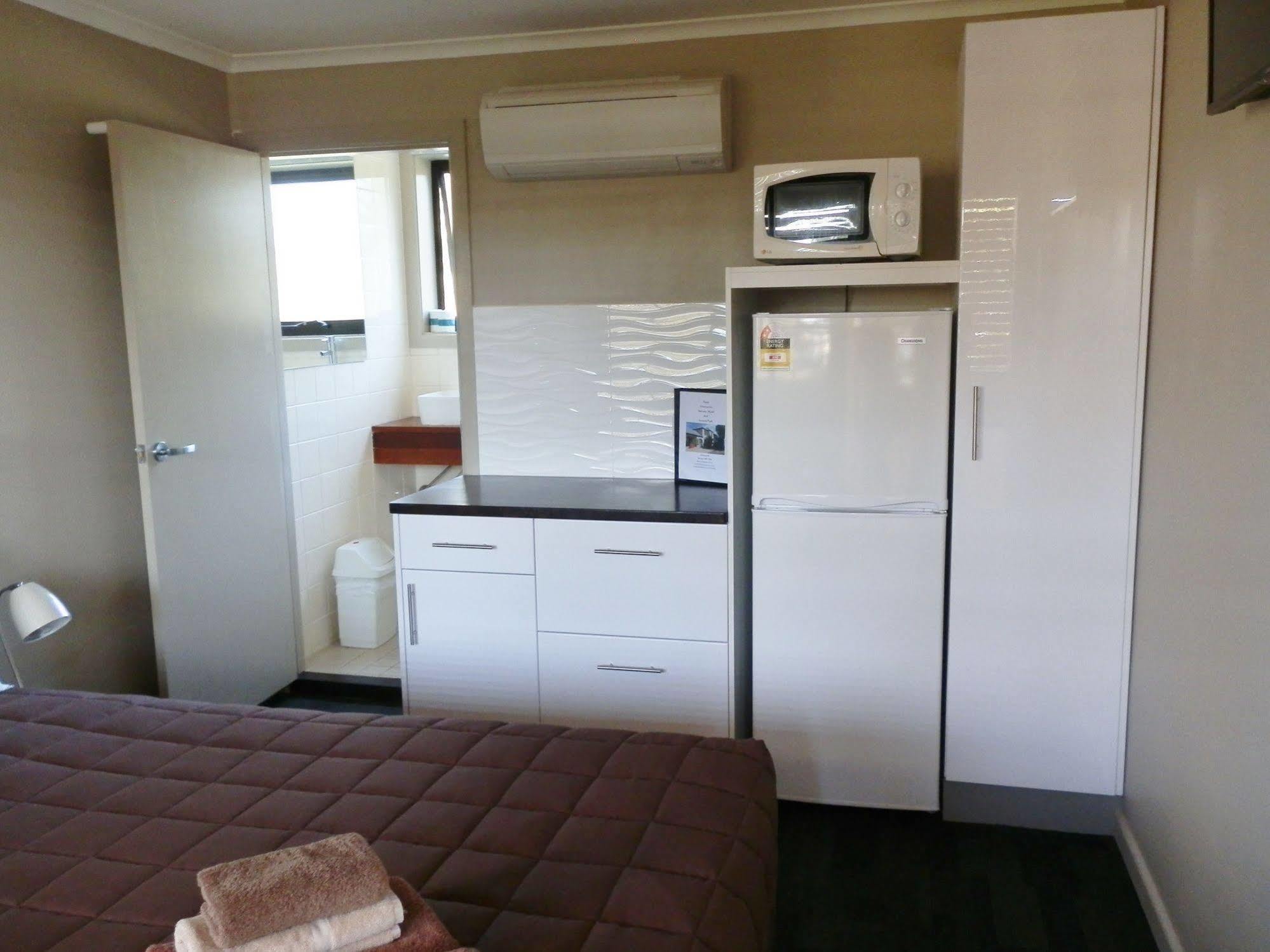 And Narrabri