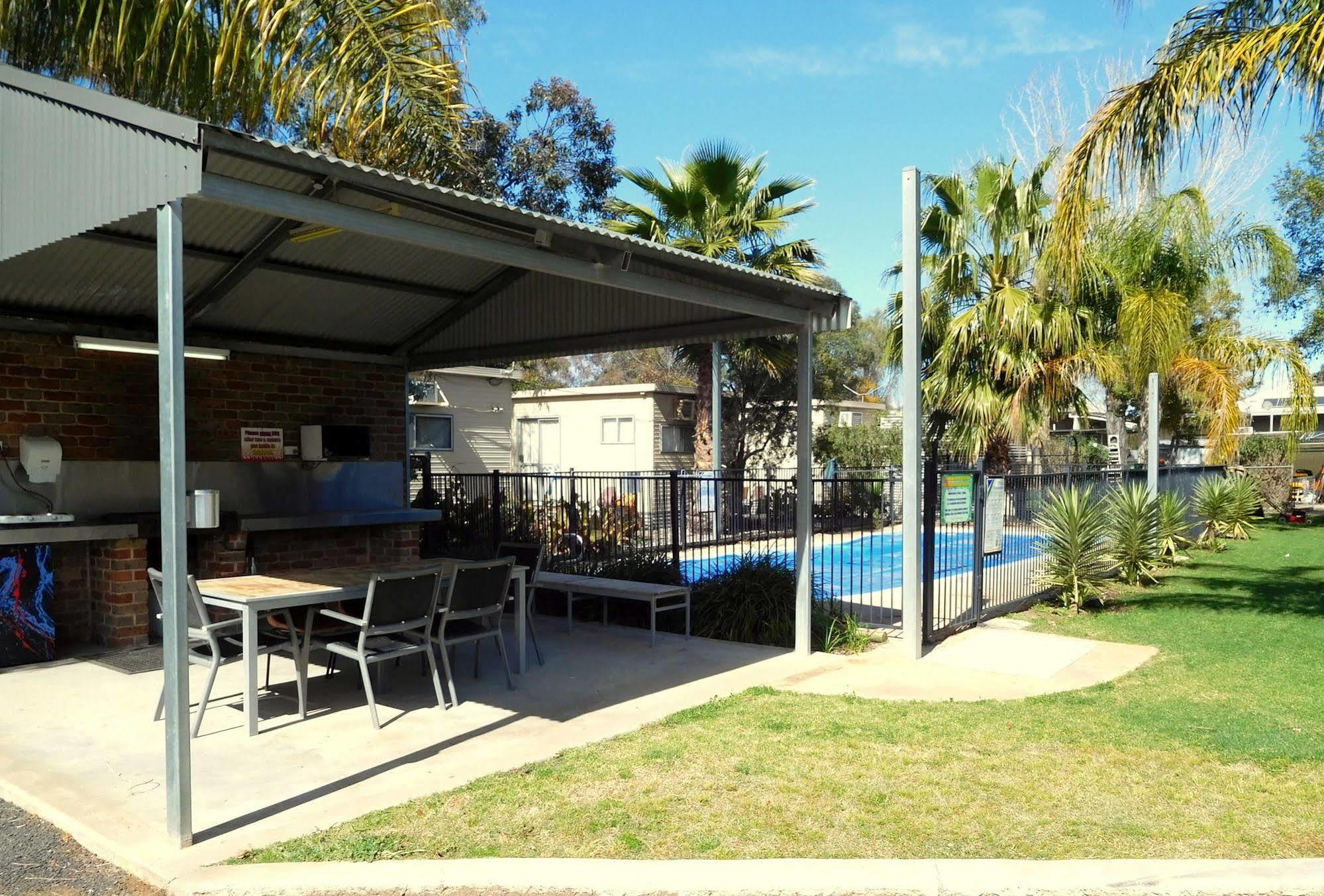 Motel And Narrabri
